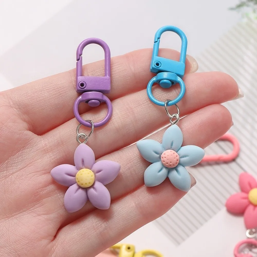 Модный брелок с цветком из смолы, красочный автомобильный брелок для ключей, цветочный рюкзак, подвесное украшение
