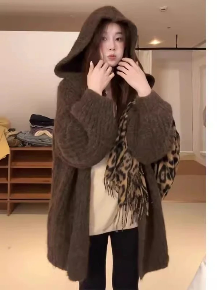 レディース 2025 秋冬 暖かいセーター 韓国風 ゆったりスタイル ソフトフリース フード付き ミドル丈 ルーズ 厚手ニット アウターコート