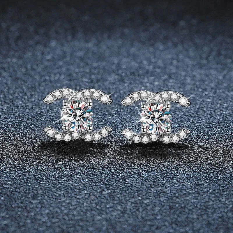 

Light luxury fashion 925 sterling silver moissanite stud earrings for women