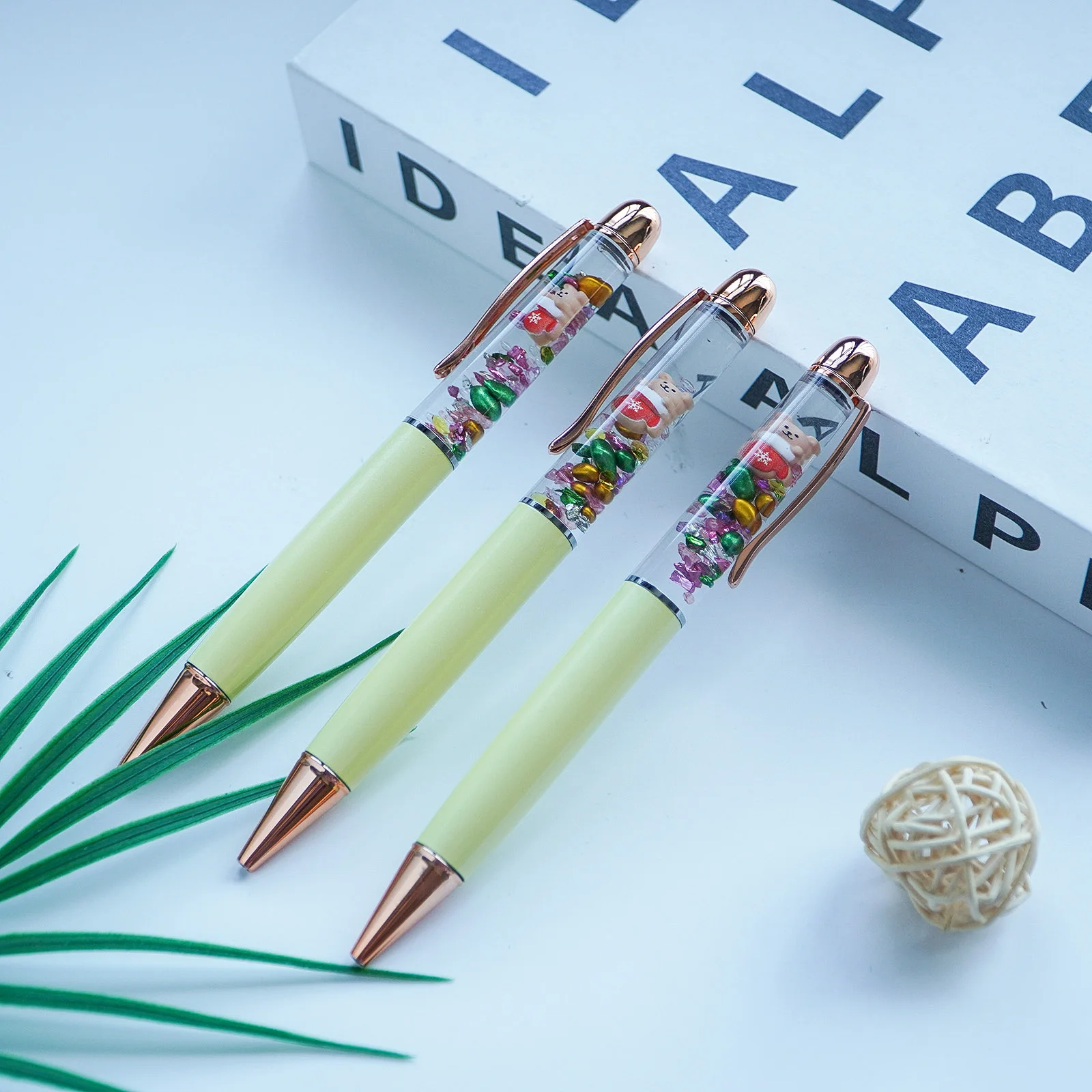Christmas Bear Xmas Fun Pens Cute Floater Floating Liquid Writing Journaling Office Pen Novelty Gag Gifts