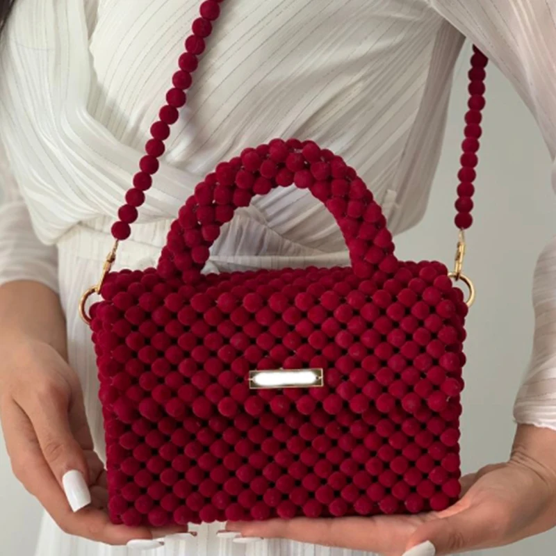 sacs-a-main-en-velours-rouge-pour-femmes-nouvelle-collection-automne-hiver-couverture-rabattable-petit-sac-carre-design-fait-a-la-main-sac-a-main-pour-banquet-vente-en-gros