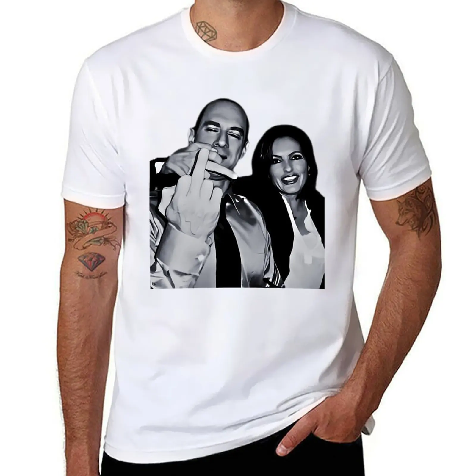 

Elliot S.t.a.b.l.e.r And O.l.i.v.i.a Benson Actors And Musicians Giving The Middle Finger Meme T-Shirt