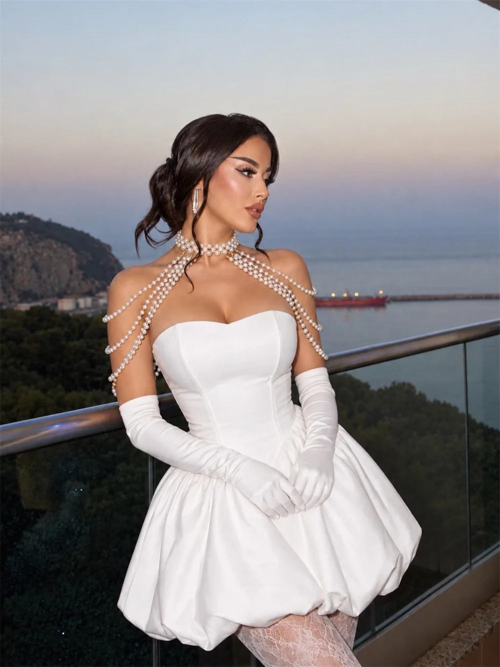 Tokyo Custom White Strapless Pearl Decorated Short Wedding Dress Puffy Mini Wedding Gown Elegant Formal Evening Outfit