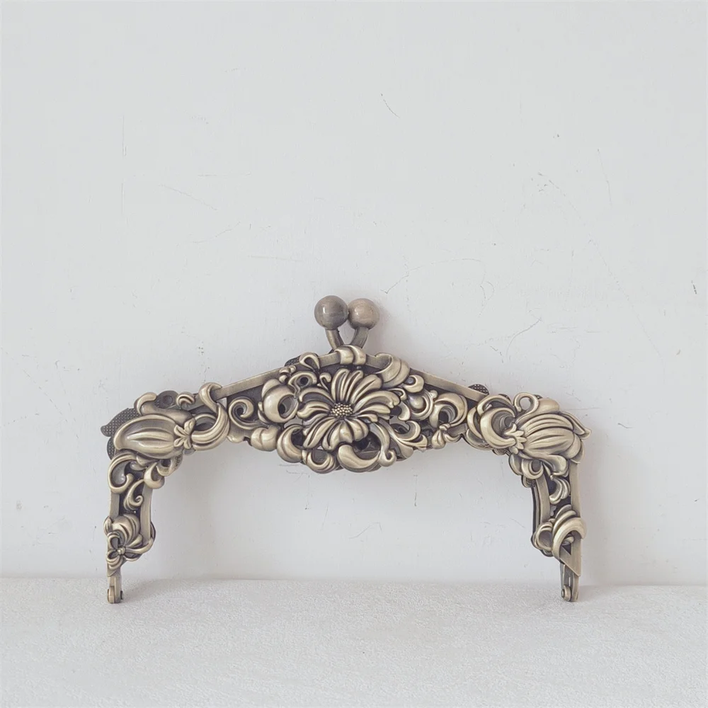 16,5 cm * 8 cm Antyczny mosiądz Stop cynku 1-częściowa metalowa rama Kiss Clasp Lock Obag torebka Making DIY Craft Bag Clutch Coin Purse Frames