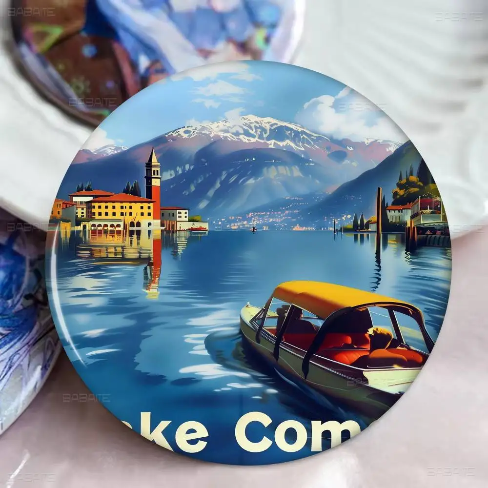 بحيرة كومو برشلونة ريترو أنيمي زر دبوس بروش اليدوية للملابس الكرتون شارة ظهره الديكور مجوهرات اكسسوارات