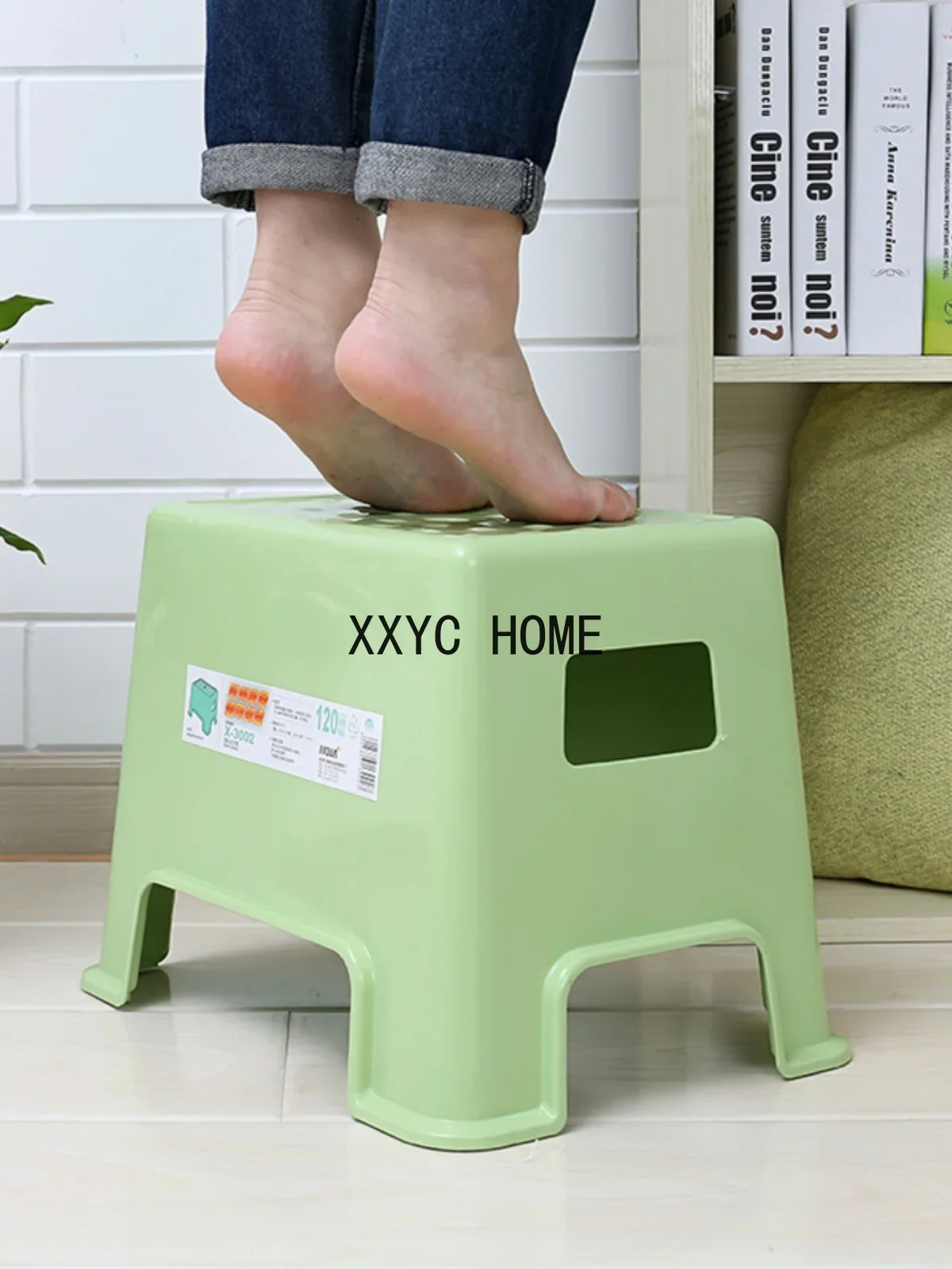 Small square plastic stool dining table bathroom non-slip stool thickened low adult shoe changing fortress square