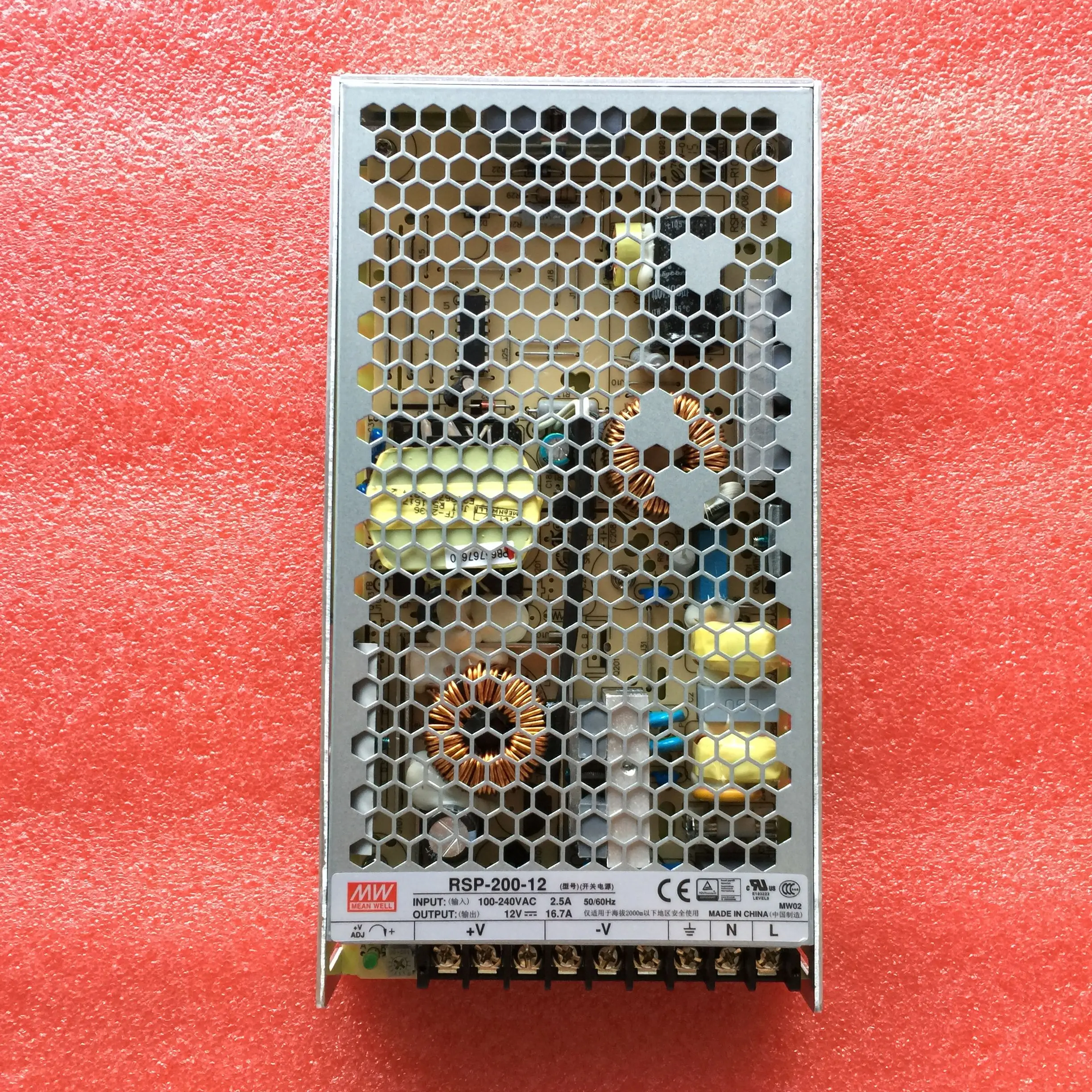 RSP-200 يعني جيدا RSP-200-24 يعني جيدا RSP-200 24V LED مصدر الطاقة 201.6W 8.4A