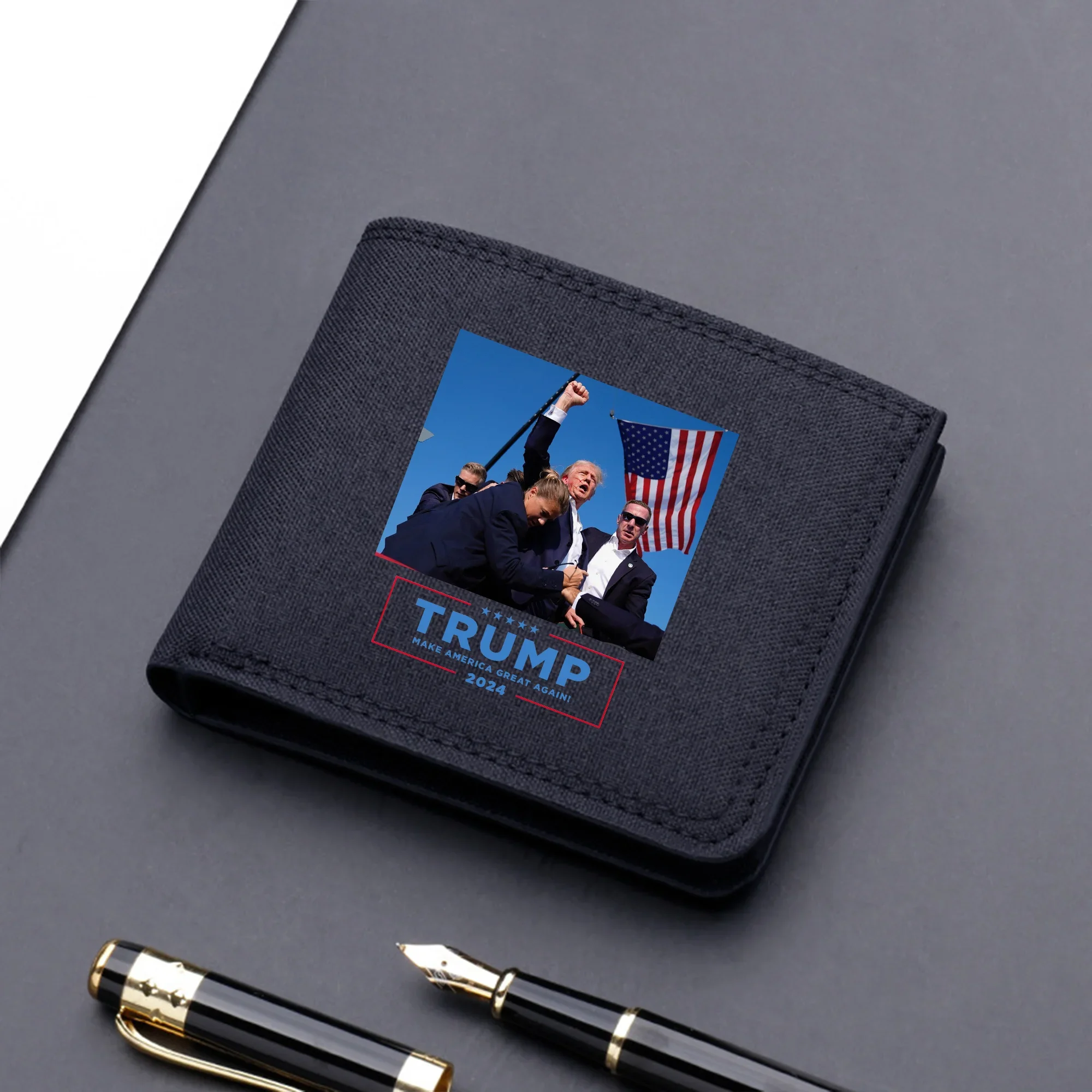 "دونالد ترامب 2024" مطبوعة قماش محفظة قصيرة موضة محفظة ثنائية الطي الأعمال محفظة عادية مع فتحات بطاقة الهدايا الإبداعية