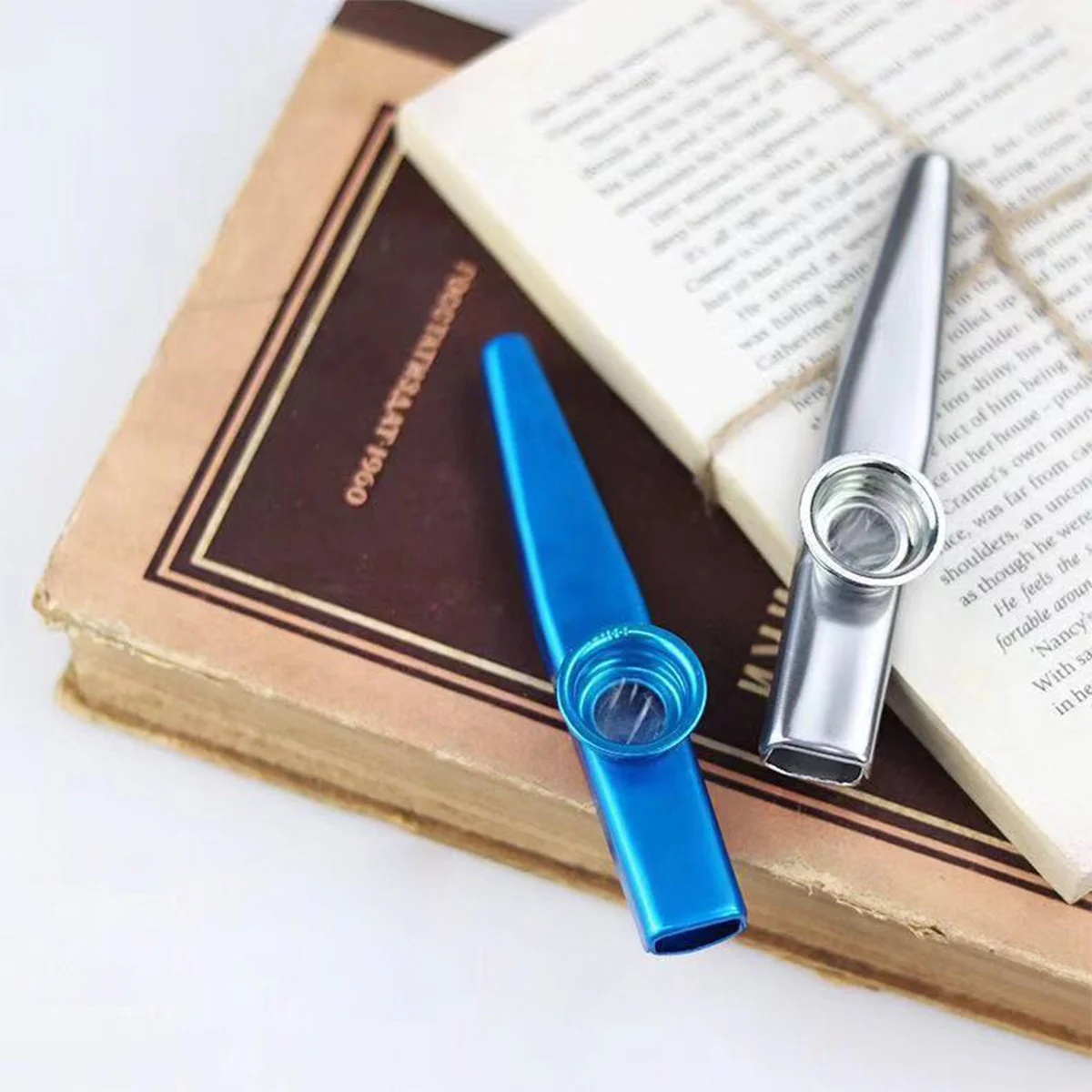

2 Sets Musical Instruments Metal Flute Kazoo for Adult Paper Tube Portable Mini Kazoos