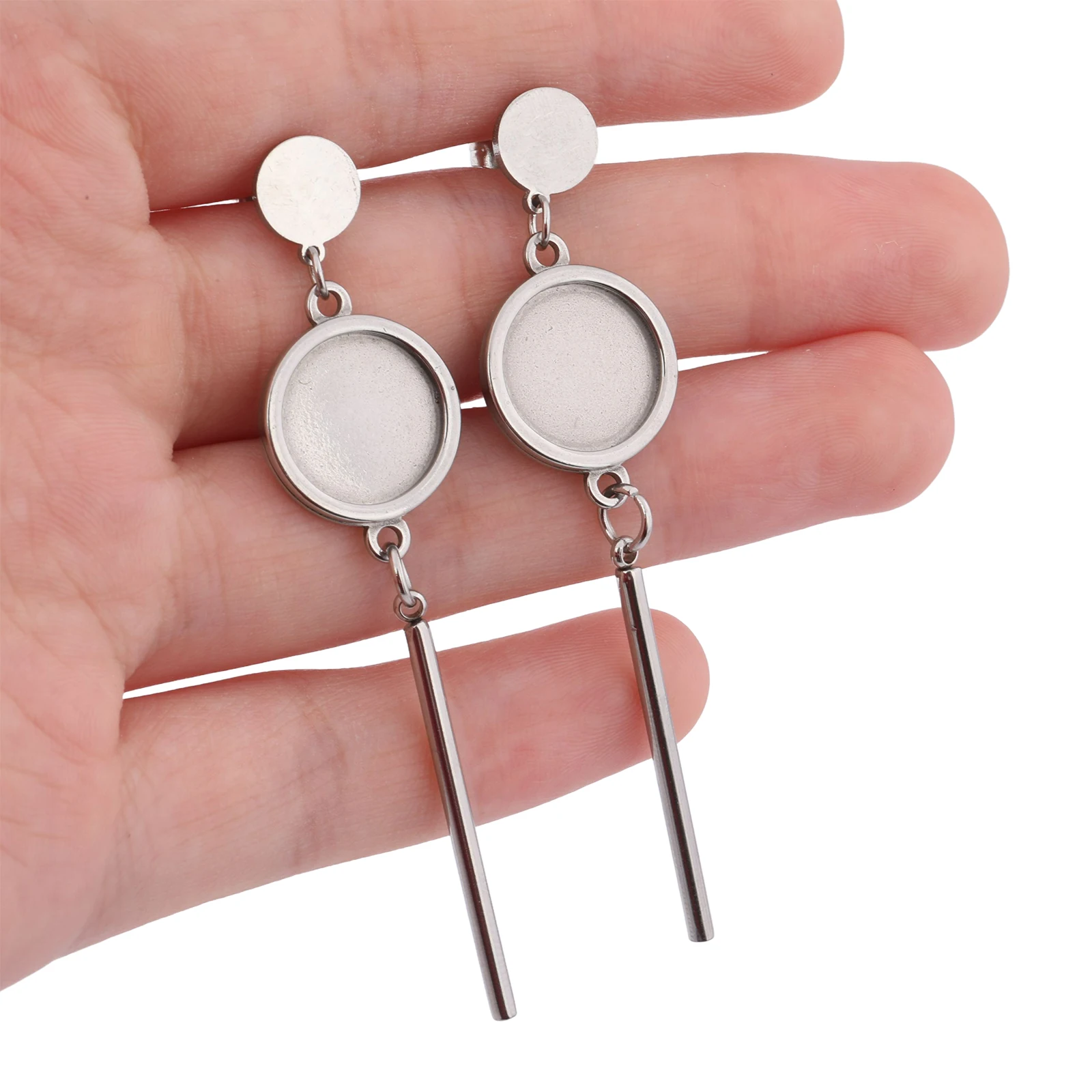 Image of 6 Stück Edelstahl-Ohrringfassungen für 12mm Cabochons mit Anhängerbügel, DIY-Ohrstecker-Basis, Schmuckzubehör