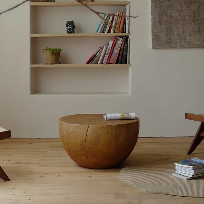 

Round European style creative solid wood edge table in the living room of the log coffee table