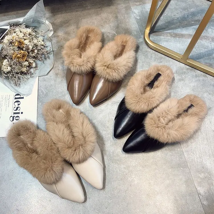 Buty Kobieta 2024 Cover Toe Slipper Warm Pantofle Luxury Slides Female Mule Fur Flip Flops Winter New Designer Mules Plush