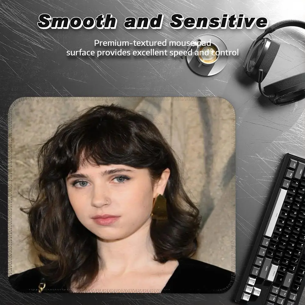 

C-Clairos Mouse Pad Offices Accessories Gaming Small Mousepad Desk Mat Office Rug Gamer Mats Anime Gadgets Computer Mause