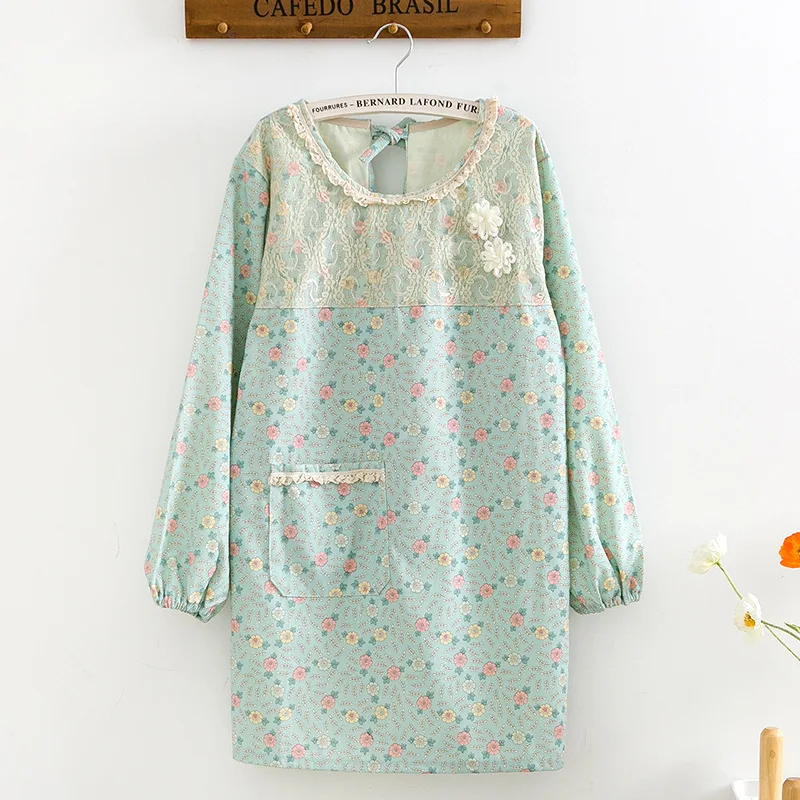 Apron Pastoral lace Korean fashion waterproof anti-fouling household kitchen flower baking universal wearing overalls apron