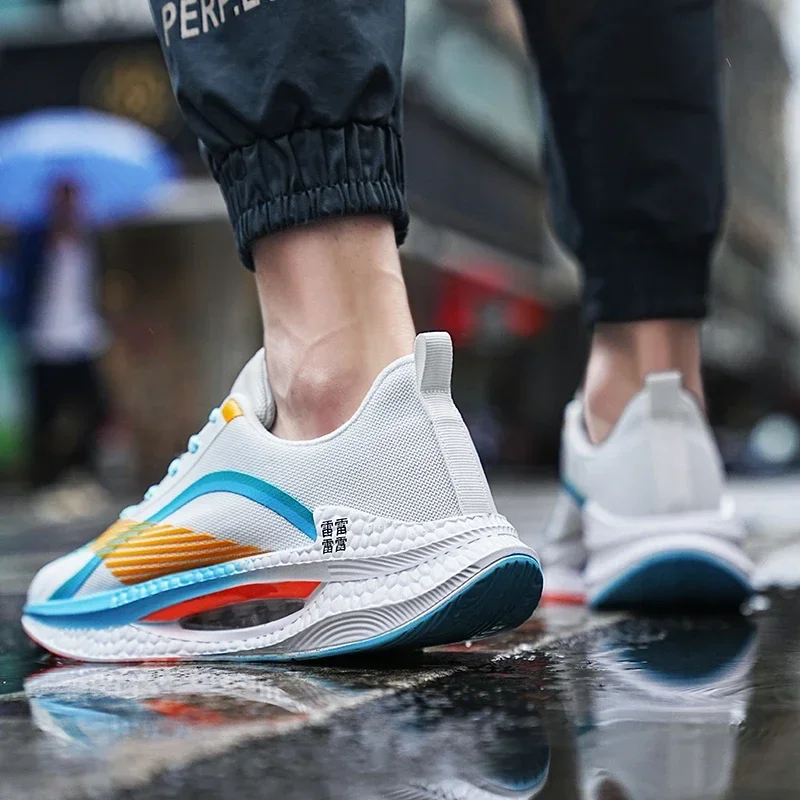 Zapatillas de correr de media distancia para hombres, zapatos ultraligeros para jóvenes, zapatos con cojín de aire para el pie del arco, zapatillas para estudiantes al aire libre