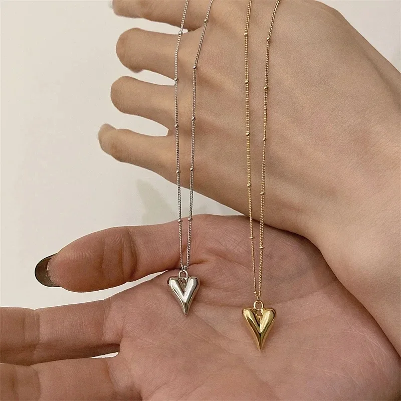 Vintage Golden Silver Color Heart Pendant Necklace for Women New Trend Girls Clavicle Chain Jewelry Birthday Gifts Wholesale