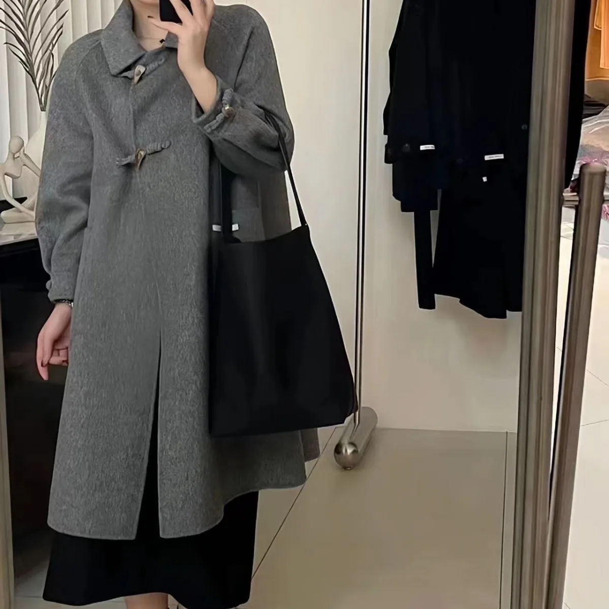 

2023 autumn and winter new long-haired horn buckle double-sided wool coat women's Korean version loose temperament high-end