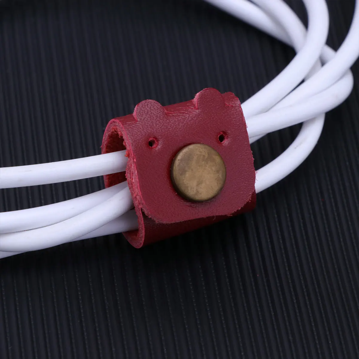 

PU Cable Tie Cord Keeper Round Wine Red Compact Lightweight Cable Organizer Earphone Wire Holder for Travel Work School