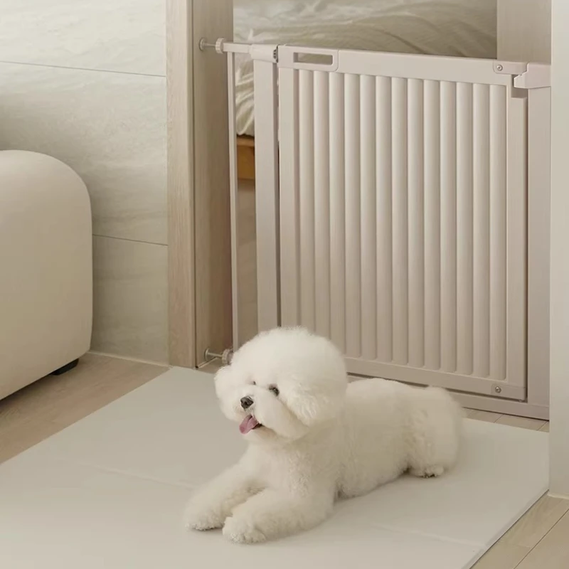 Indoor Large Dog Fe…