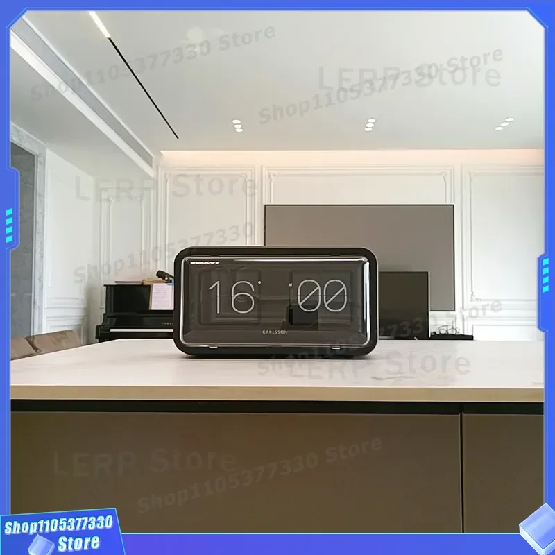 Nordic Silent Wall Clock Modern Creative Design for Bedroom Living Room Home Decor Dust Proof Round Hanging Timepiece