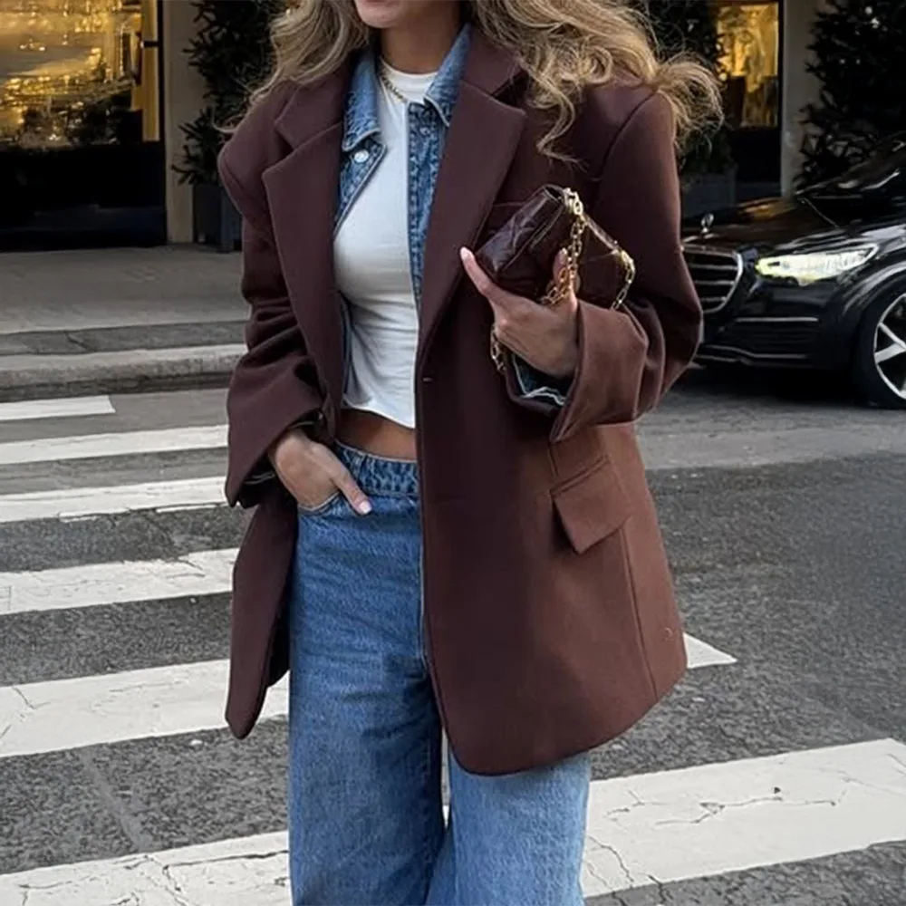 เสื้อเบลเซอร์ผู้หญิงสไตล์หรูหรา แขนยาว ปกเสื้อแบบลาペル แฟชั่นทันสมัย ทรงหลวม สวมใส่เป็นเสื้อคลุมทางการสำหรับผู้หญิง ฤดูใบไม้ร่วง-ฤดูหนาว ปี 2025