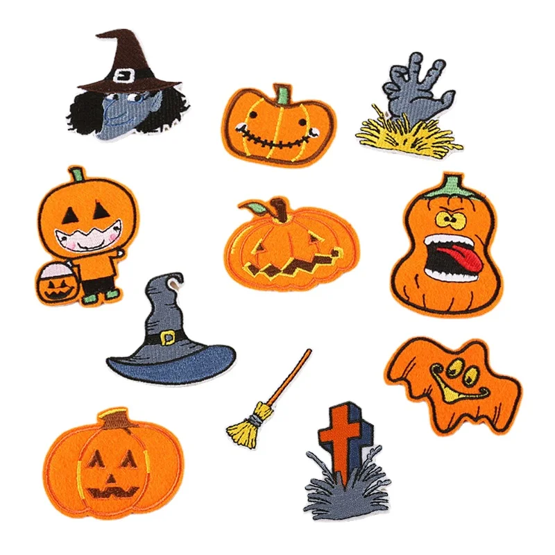 50pcs/Lot Luxury Anime Fun Embroidery Patch Halloween Lantern Cross Witch Skeleton Ghost Shirt Clothing Decoration Accessory