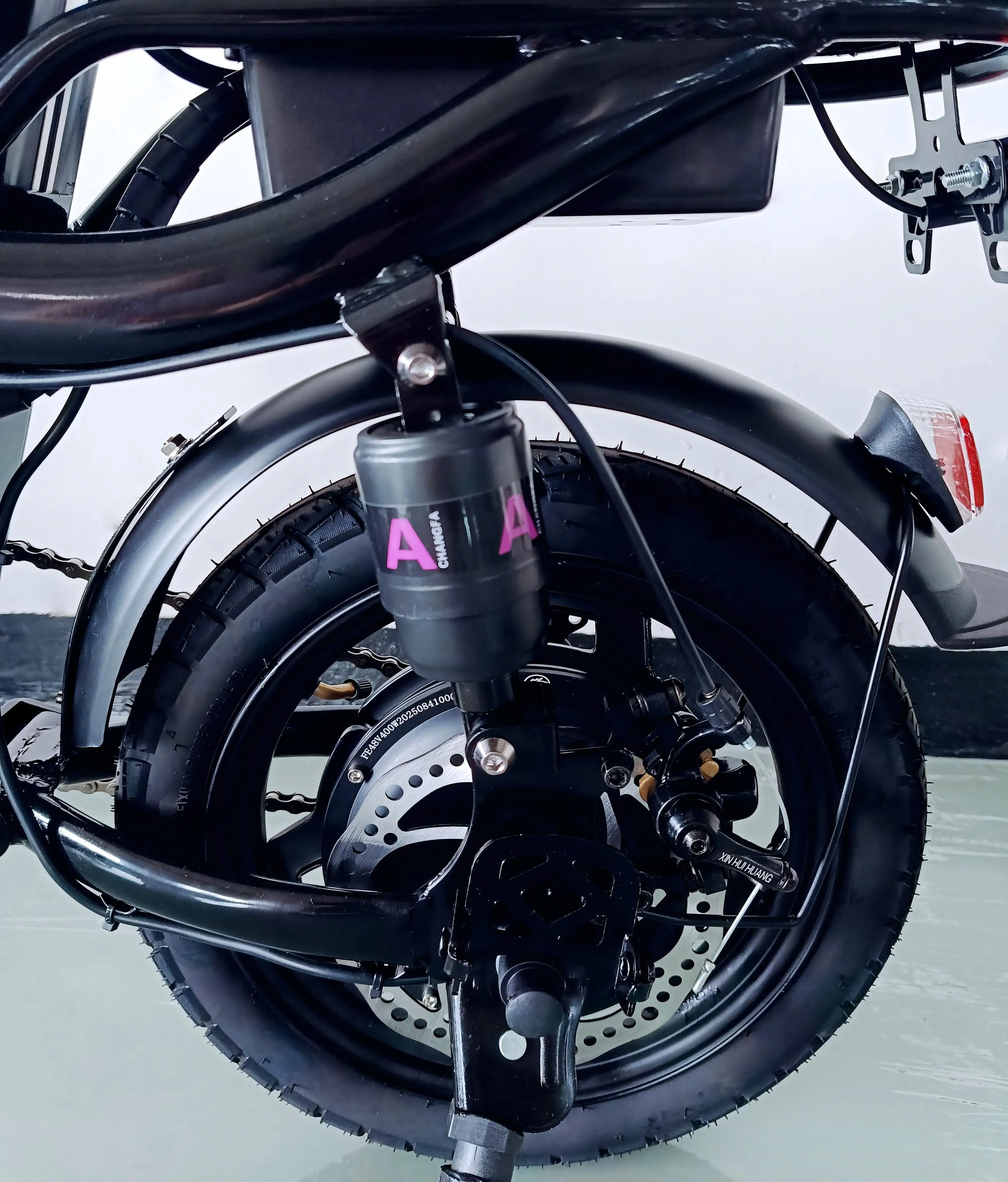 Factory Electric Moped Vehicle Double Folding Lightweight Steel Long-Endurance 20A Brushless Motor 3-Speed Gears Lithium Battery