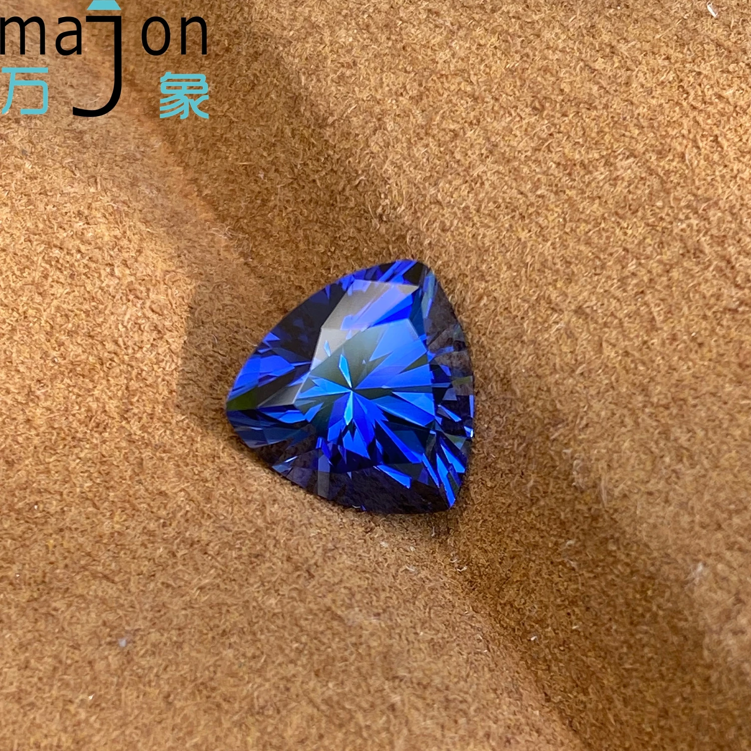New Hand-cutting 4.52CT Lab Grown Sapphire Trillion Cut Gemstone for Charms Advanced Jewelry Making Materials DIY
