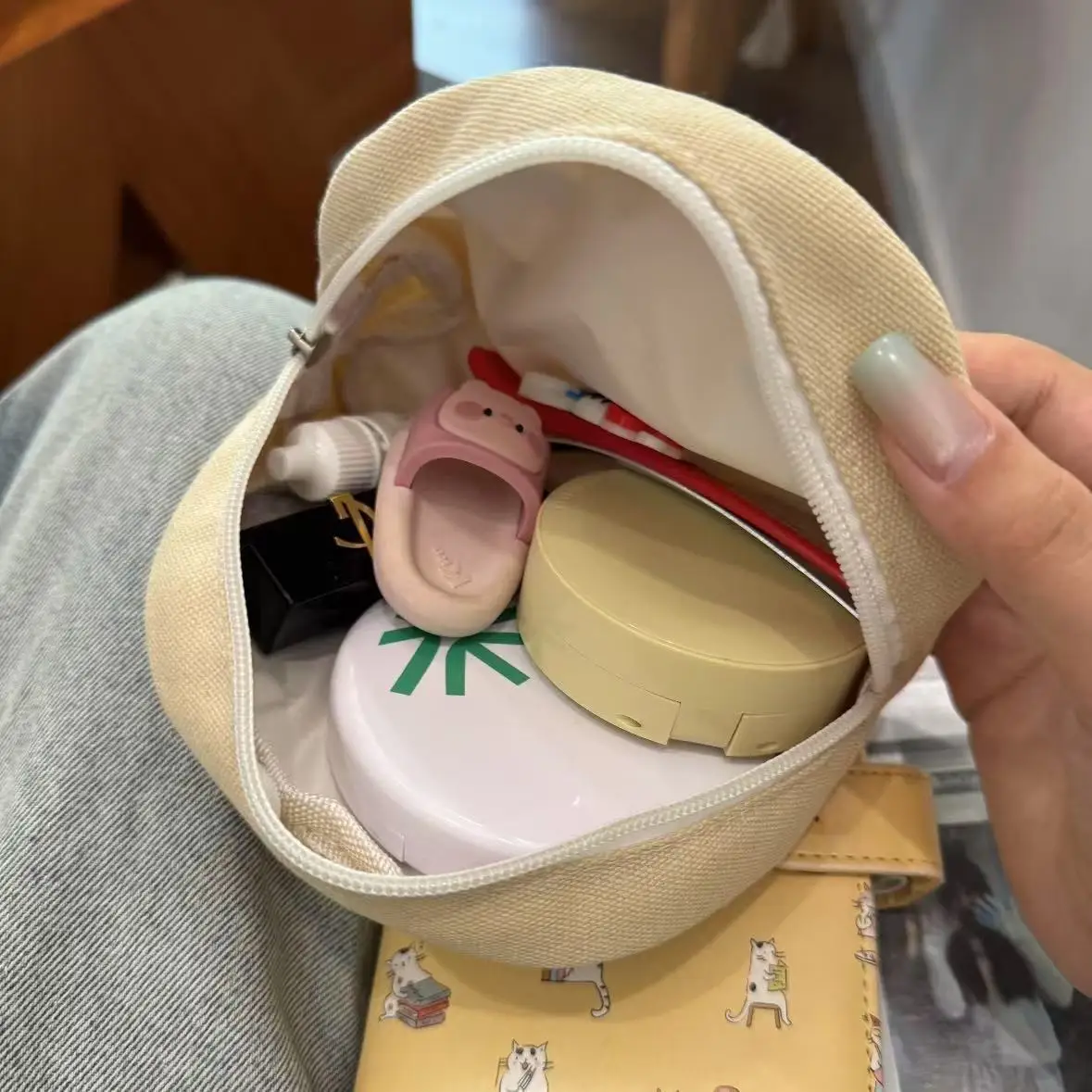 Rilakkuma الكرتون حقيبة مستحضرات تجميل أنيمي محفظة عملة محفظة أحمر الشفاه مفتاح حقيبة التخزين العناصر الحقيبة حاملي بطاقات هدايا عيد ميلاد لصديق