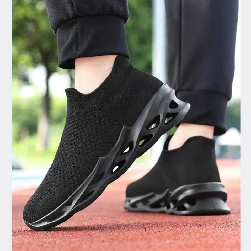 2026 new comfortable and fashionable plus size fly woven shoes suitable for both men and women casual sports shoes