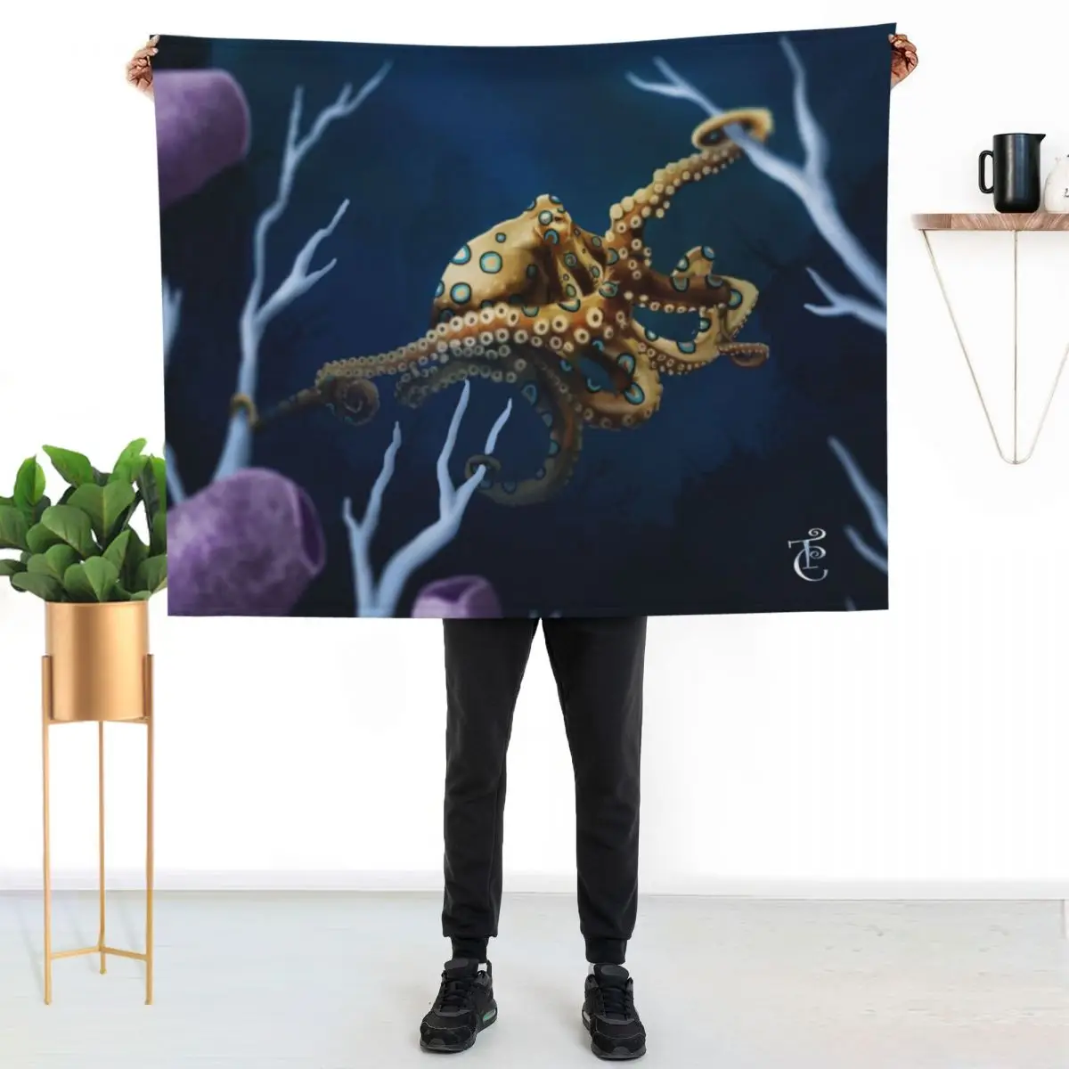 Blue Ringed Octopus Throw Blanket warm for winter Thermals For Travel Moving sofa bed Flannel Picnic Blankets