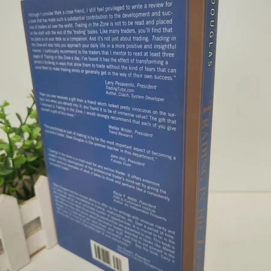 Imagem -05 - Livro em Papel em Inglês por Mark Douglas Trading in The Zone Brochura