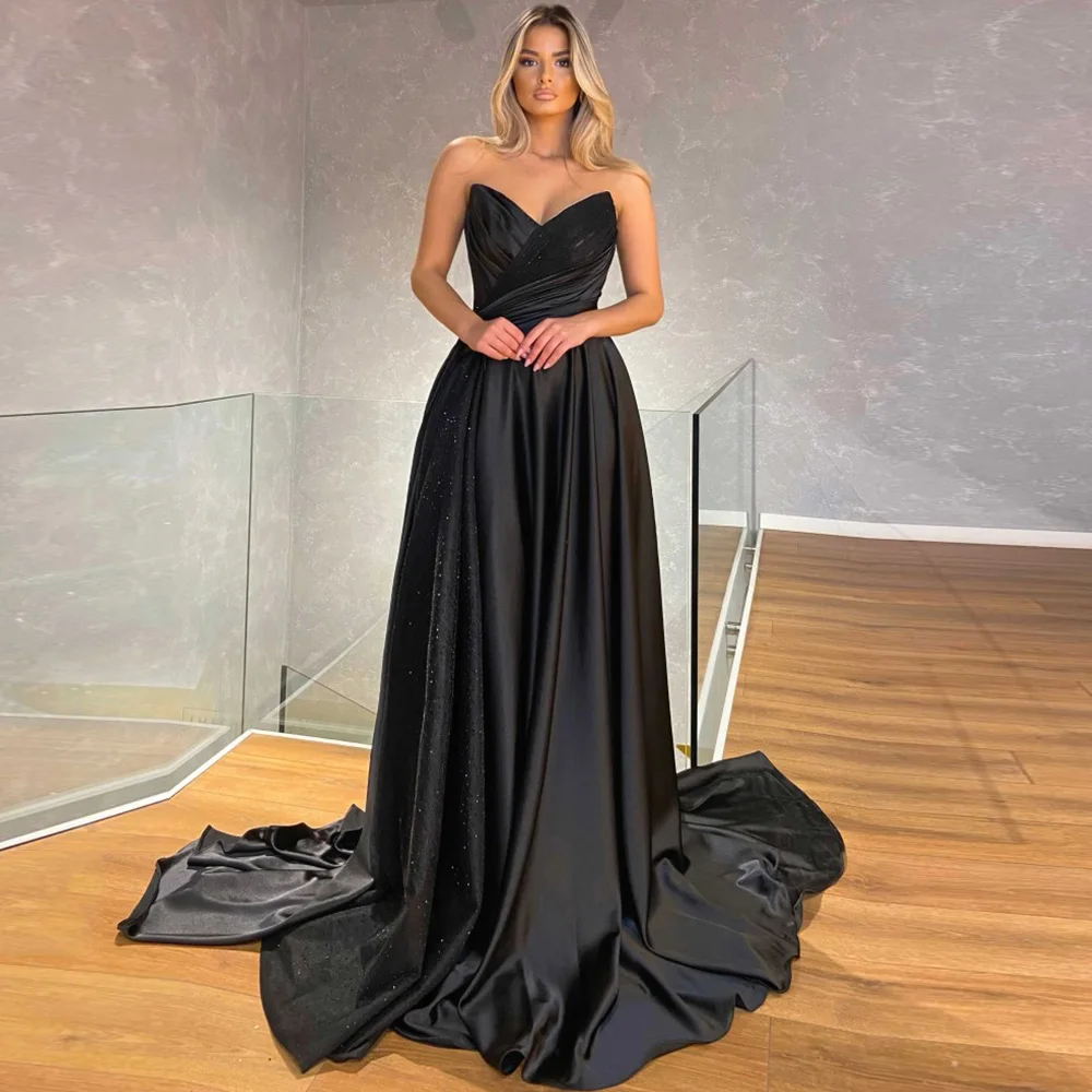 

Black Evening Dresses 2022 Simple V-Neck Satin A-Line Party Dress Strapless Sparkle Sweep Train Ball Gowns Floor Length Pleat