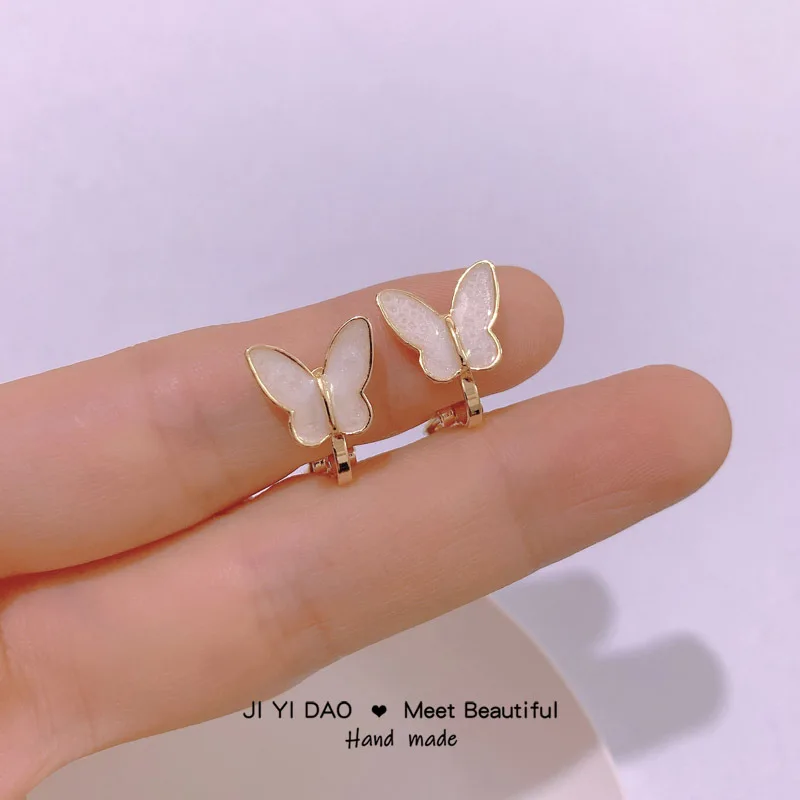 2022 Korean Style Elegant Temperament Butterfly Ear Clip Earrings Without Hole Wedding Butterfly Earrings Fake Piercing Fashion