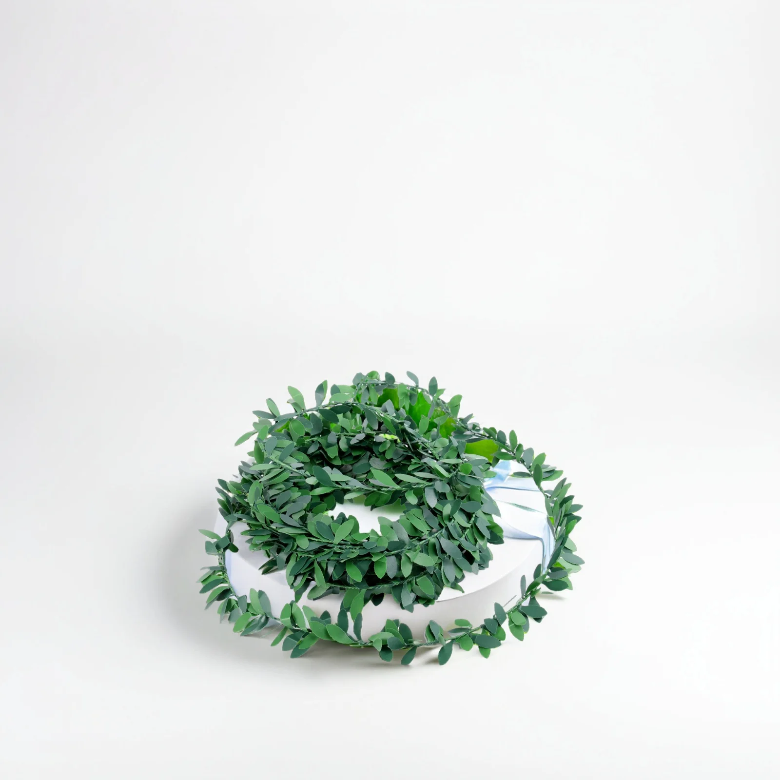 

7.5m Green Leaves Garland Simulated Vines Decoration for Wedding Party Home Bar Cafe Coffee Store DIY Headbands