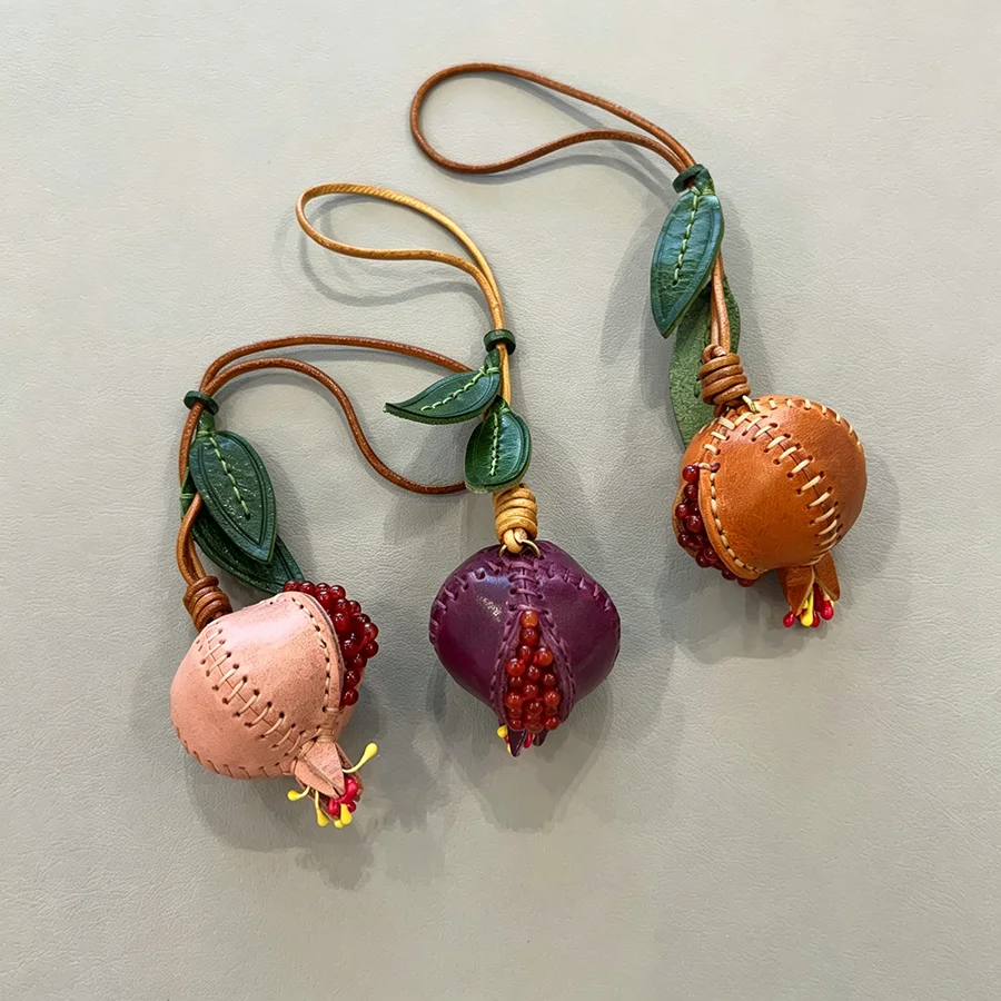Cute Hanger Pomegranate Fruit Pendant Car Keyring Genuine Leather Keychain Creative Fashion Bag Pendant Accessories Women Girls
