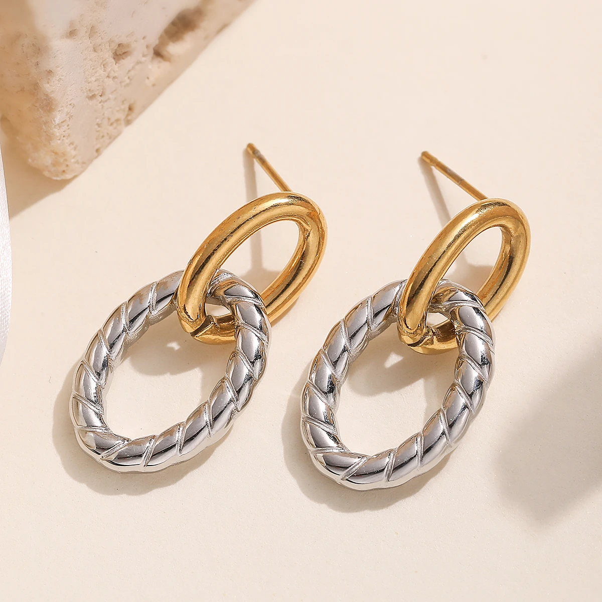 Two Tone Stainless Steel Twisted Oval Interlocking Drop Earring Minimalist Braided Texture Dangle Waterproof Women Daily Jewelry