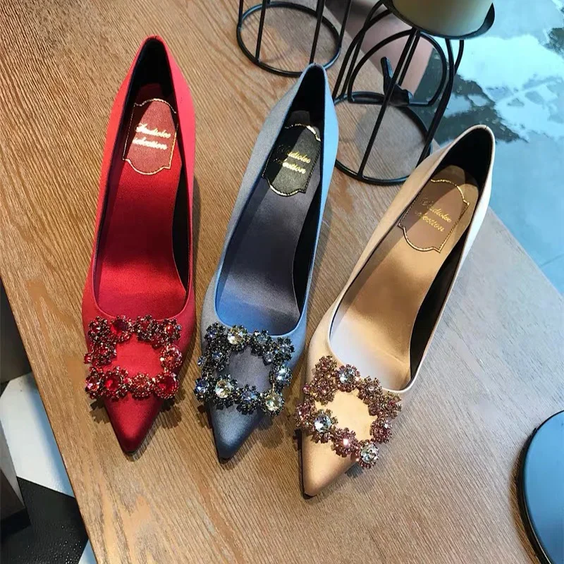 2024 Luxury Women\'s High Heels Wedding Shoes Sparkling Rhinestones Square Buckle Pointed Toe Thin Heels Red Bridal Pumps Single