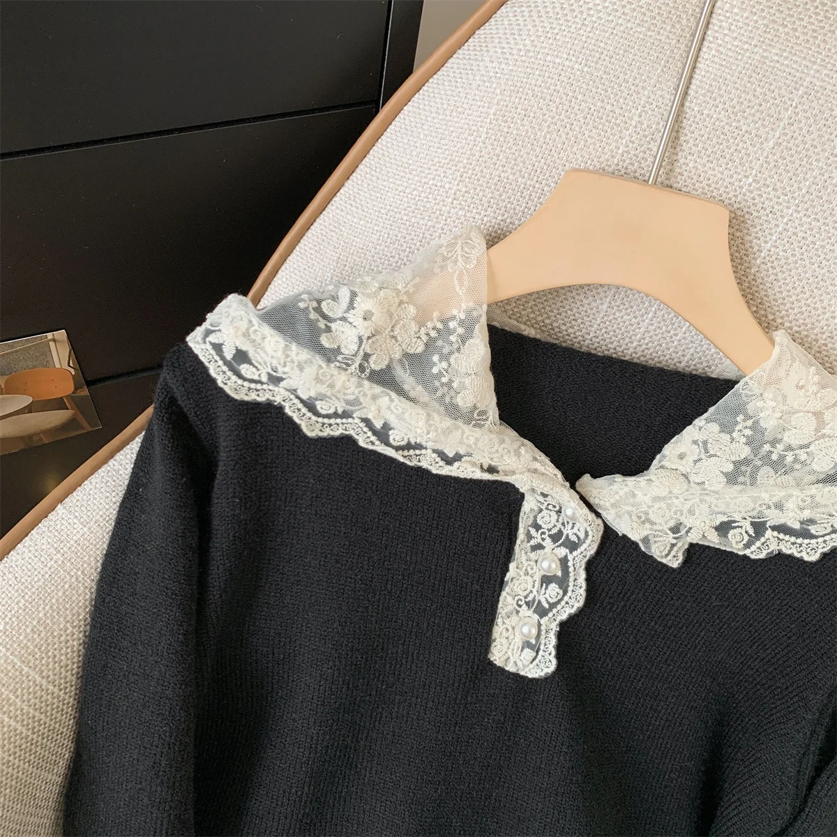 Maglione con cappuccio impiombato in pizzo nero da donna per le donne in autunno e inverno Moda coreana anni 2000 Y2k Design versatile Pullover Top