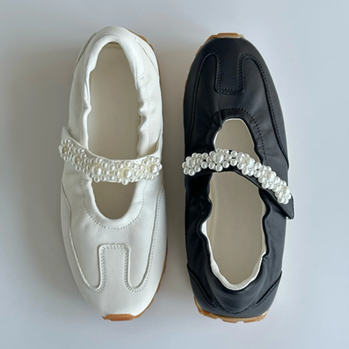 

Jenny&Dave Summer French Retro Pearl Thick-soled Vulcanized Shoes Cowhide Comfortable Breathable Flat Sneakers Shoes Women