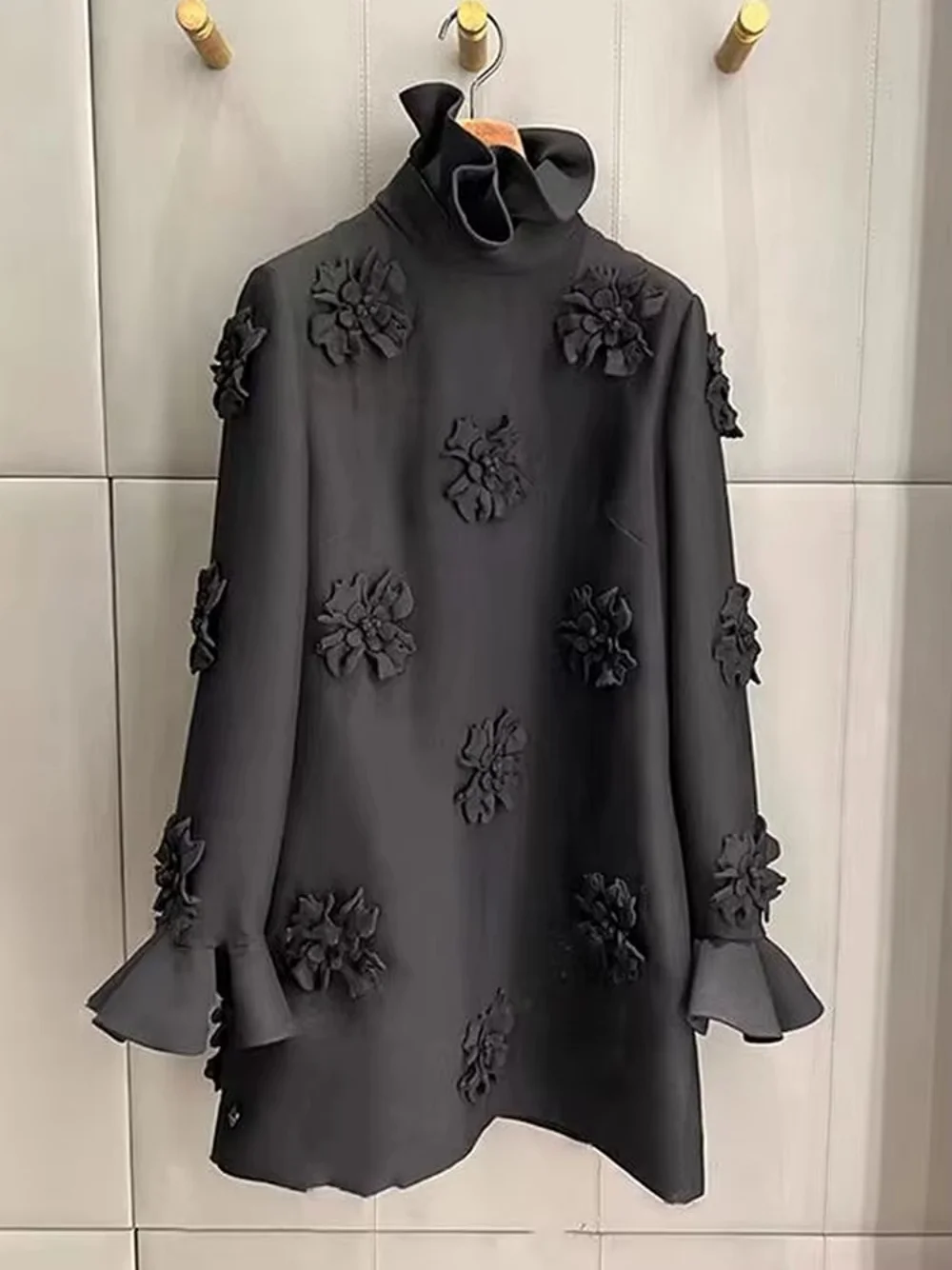 

Newest 2024 Designer Fashion Women's Flare Sleeve Stunning 3D Flowers Appliques Dress