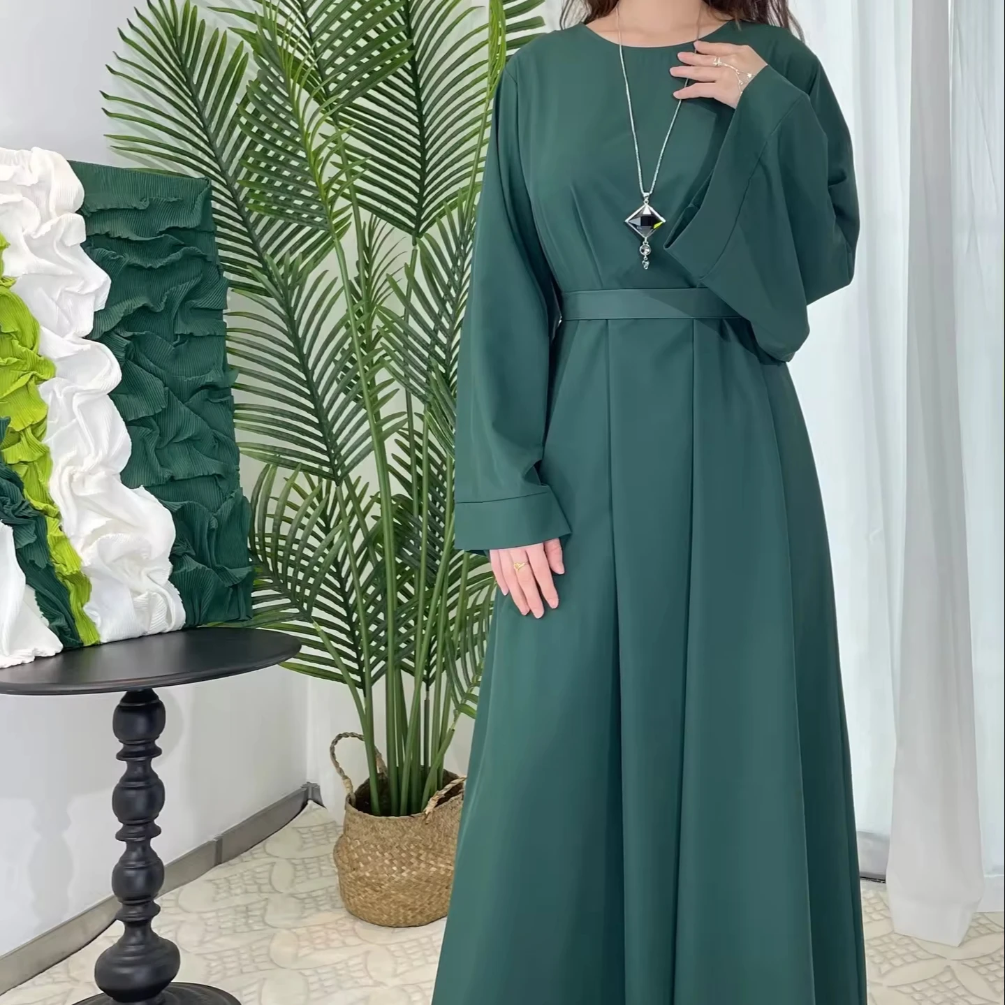 2025 ome nova chegada de alta qualidade médio oriente dubai turquia multi-cor plus size feminino básico vestido casual muçulmano