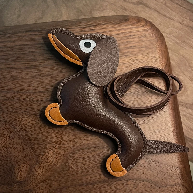 

Leather Dachshund Bag Pendant Creative Keychain Lanyard Bag Accessory High Quality Key Pendant Car Keyring Charm Gift