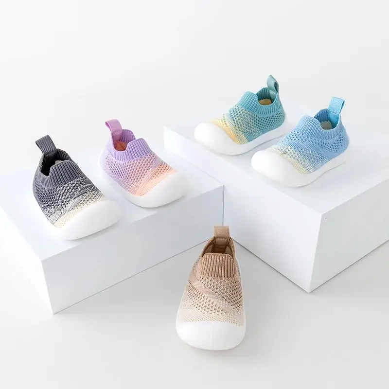 

Летние дышащие сетчатые Нескользящие кроссовки для первых шагов младенцев, модель 2024 года, яркие легкие повседневные Детские кроссовки без шнуровки для девочек и мальчиков