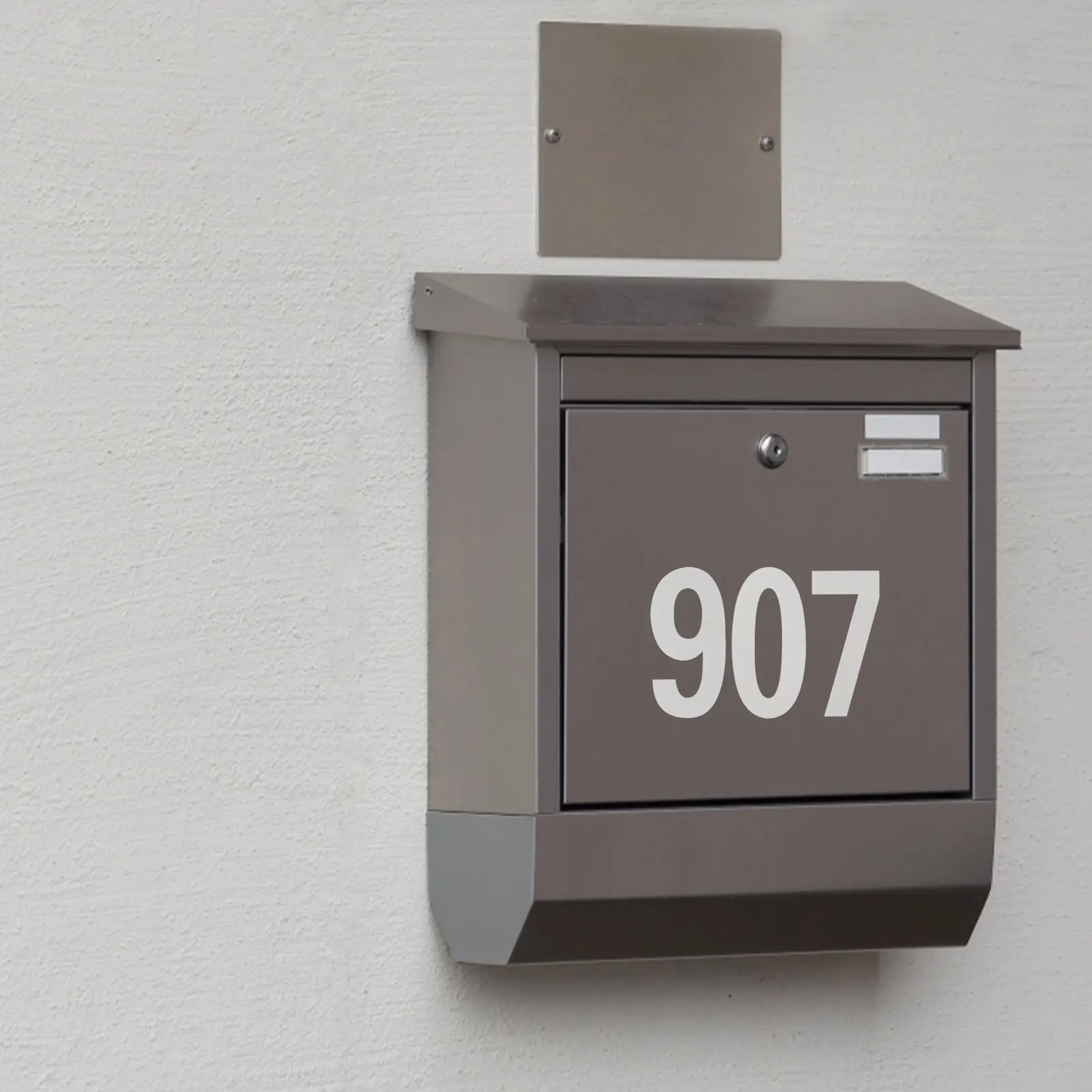 

4 Sheets 4 Inch Yellow Digital Stickers Reflective Mailbox Numbers Self Adhesive Decals Outdoor Use PET Material Doorplate Signs