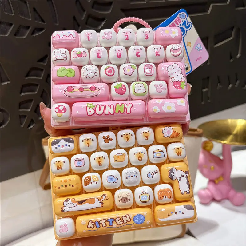 26 Grid Keyboard Keycap Clicker Anti-stress Key Cap Keychain Bag Pendant Cartoon Fidget Keyboard Keychain Charms Fun Gift