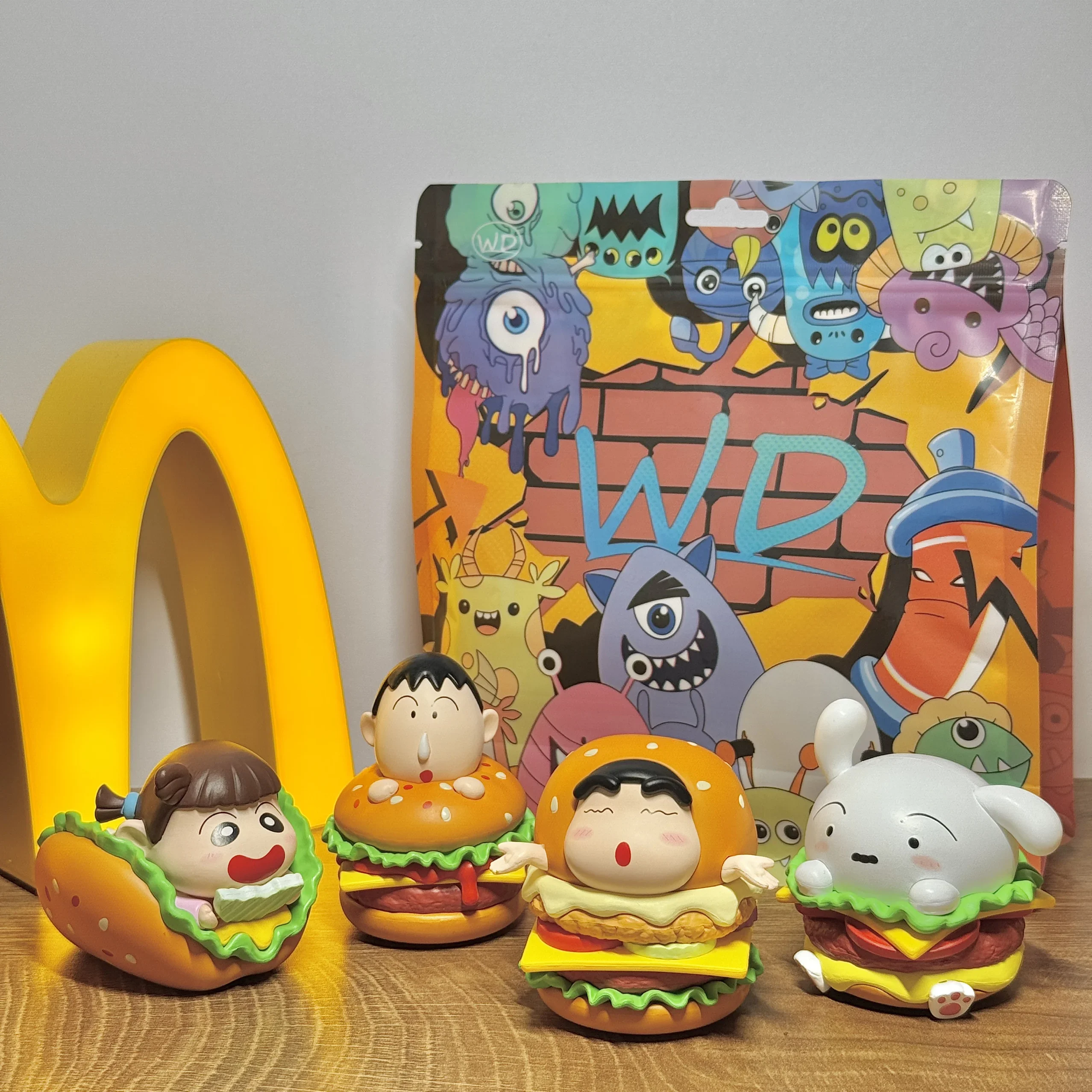 Japanese Crayon Shin chan M Burger Cute Cartoon Creative Decorative Ornament Handmade Birthday Gift