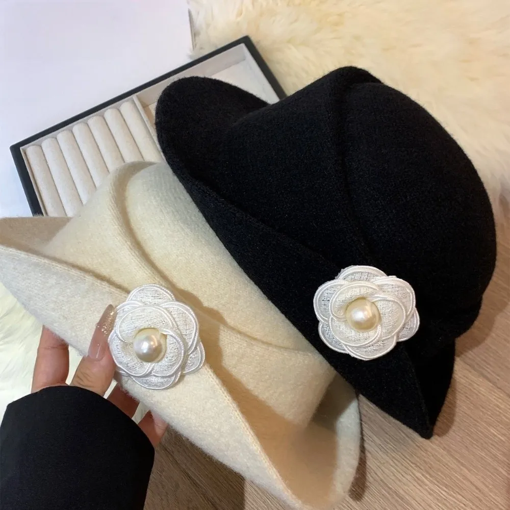 

Retro French Style Hepburn Style Topper Hat Woolen Wide Brim Black Felt Hat Photography Decoration Beige Women Jazz Hat Church