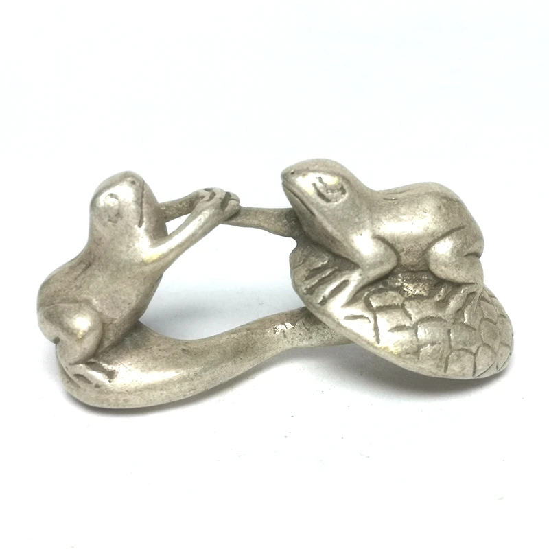 YIZHU CULTUER ART Size 4.7 × 2.2 cm Old Chinese Tibet Silver carved mushroom Two Frog necklace pendant Decoration