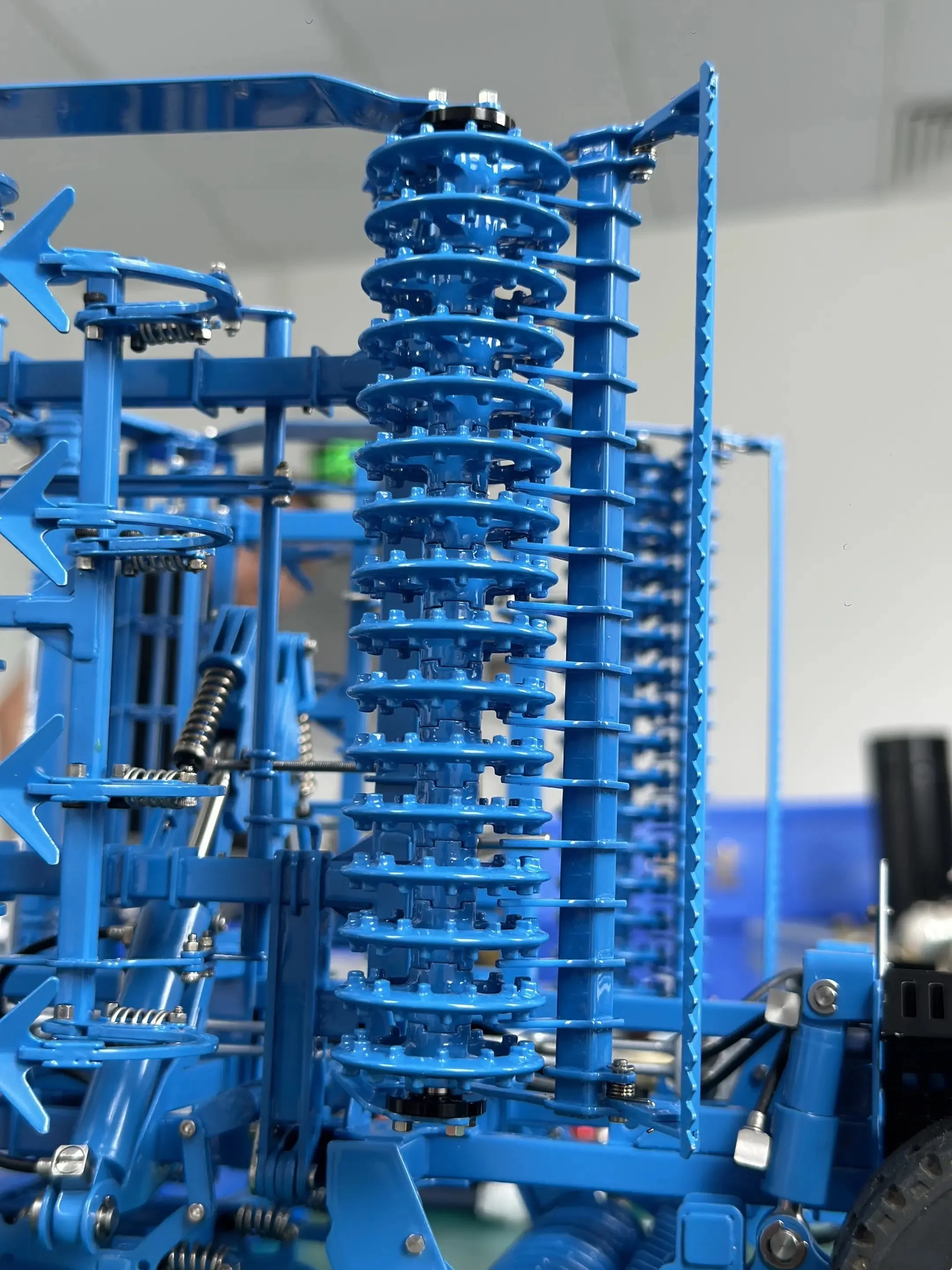 

K500 KIT Металлическая семянка, предварительно высадка почвы, запасная часть для сеялки для 1/14 LESU RC трактора AOUE 1050, гидравлический сельскохозяйственный автомобиль